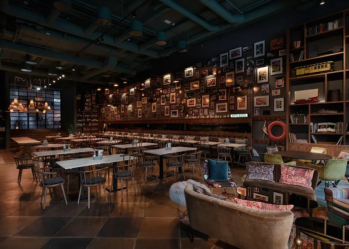 Pierdrei Hafencity Hotel 4*